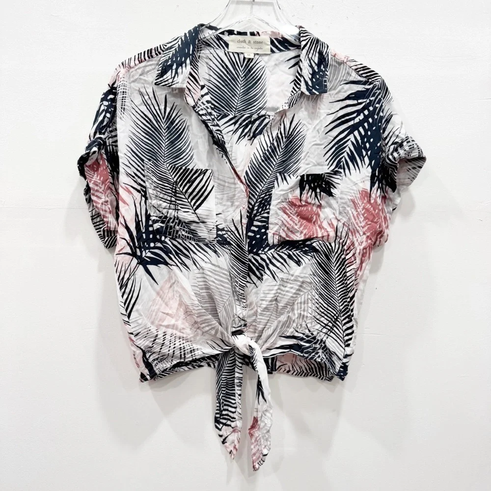 Anthropologie Cloth & Stone Palm Print Crop Tie Front Button Down Shirt Medium
